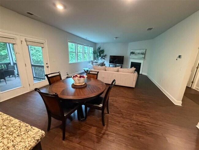 Building Photo - 1510 Kaden Ln