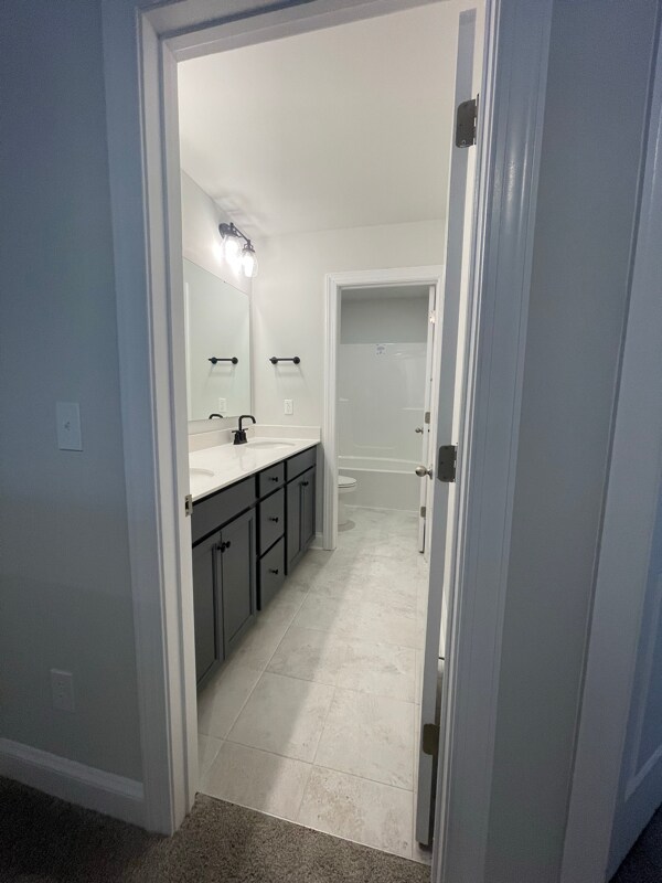 Building Photo - 704 Southerland Peak Dr
