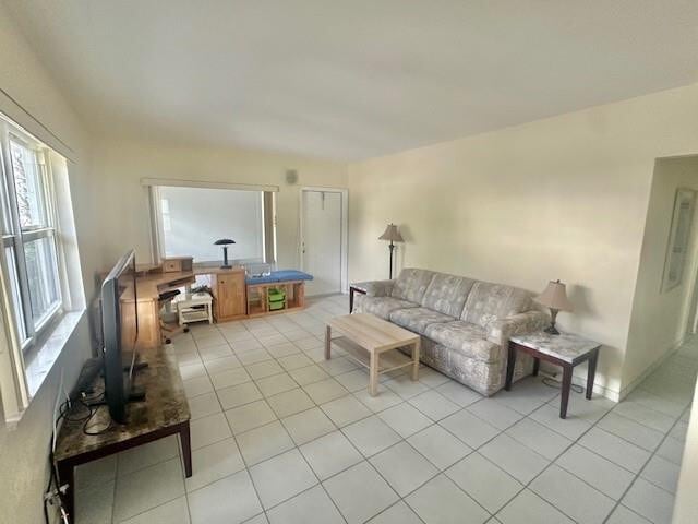 Building Photo - 2508 Bay Dr