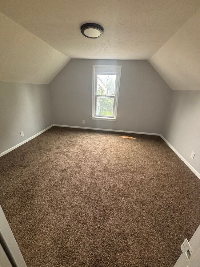 Building Photo - 6826 Rathbun Ave