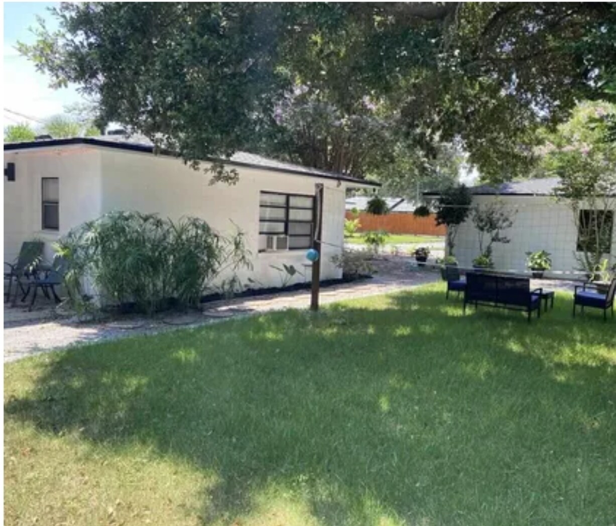 Community Firepit2 - 512 Paulding Ave