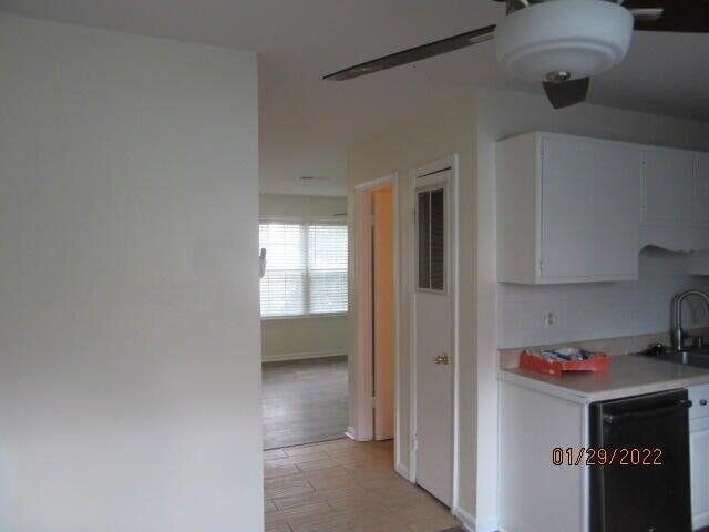 Building Photo - 5031 Chateau Ave