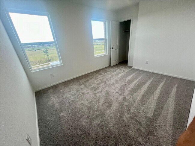 Building Photo - 10418 Rocky Trl