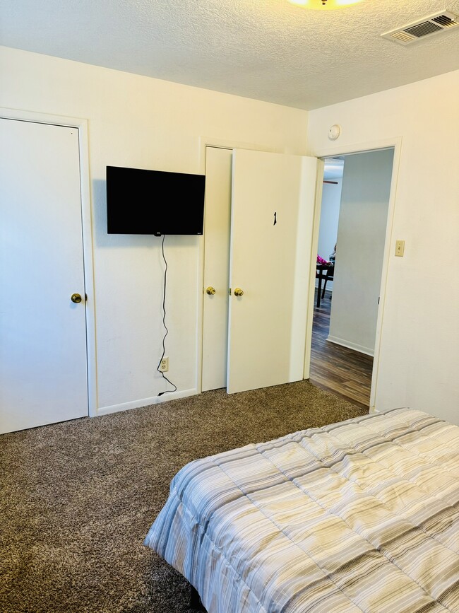 Building Photo - 519 Atlanta Ave