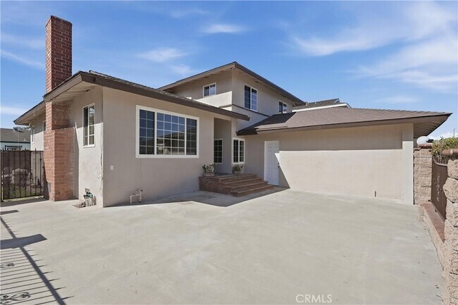 Building Photo - 6912 Tahiti Dr