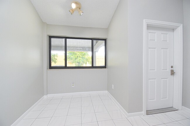 Building Photo - 3100 NW 46th St