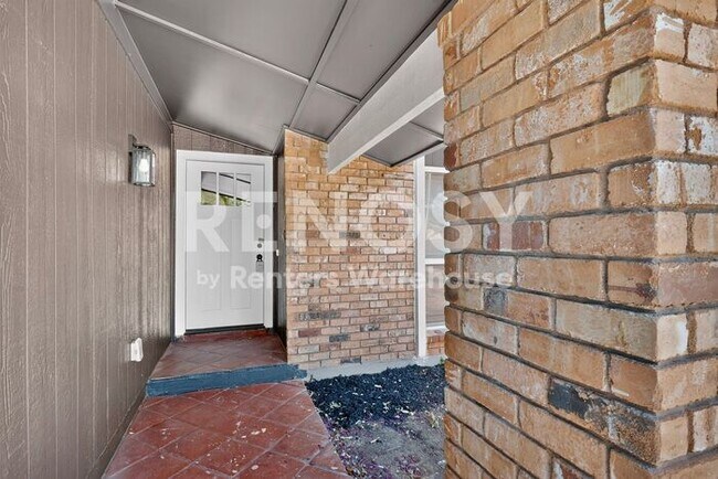 Building Photo - Plano Gem Ready To Be Your Home