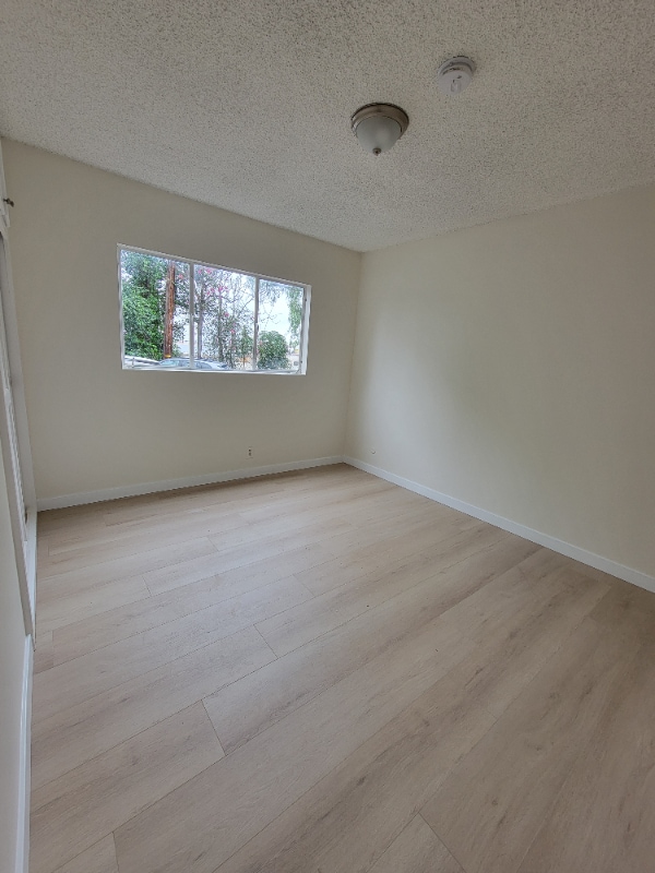 Building Photo - 13531 Wyandotte St