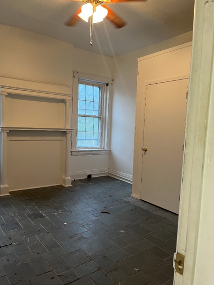 Building Photo - 1411 McColloch St