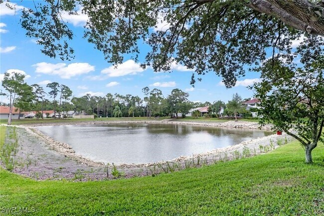 Building Photo - 1106 Jardin Dr