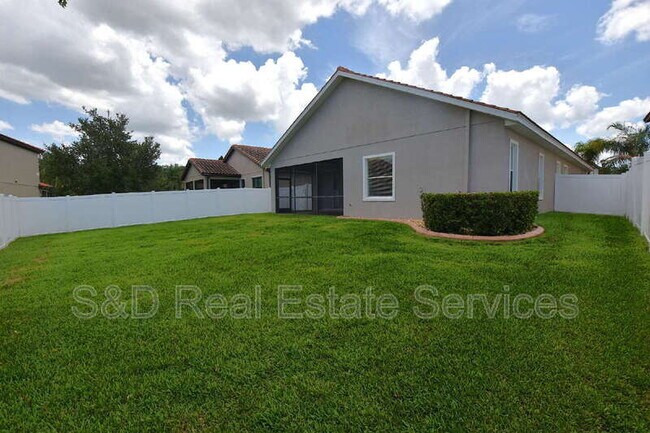 Building Photo - 1966 Altavista Cir