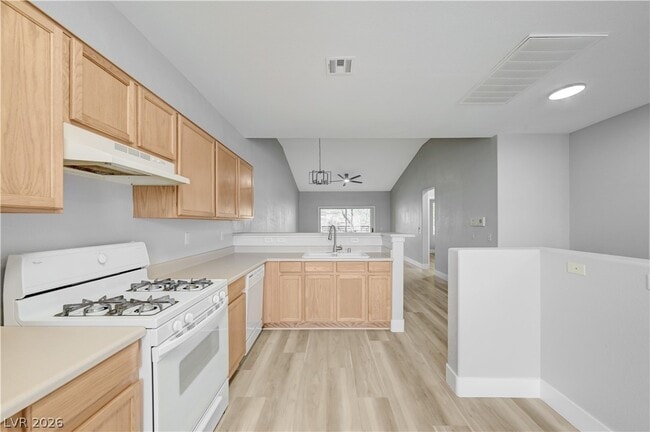 Building Photo - 673 Peachy Canyon Cir