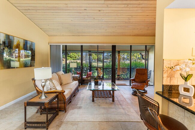 Building Photo - 229 Old Meadow Way