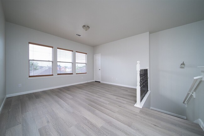Building Photo - 13111 S Bellaire Estates Dr