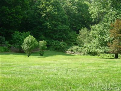 Building Photo - 336 Armonk Rd