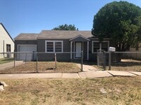 Building Photo - CUTE HOME WITH 2 BEDROOMS, 1 BATHROOM, 1 CAR GARAGE