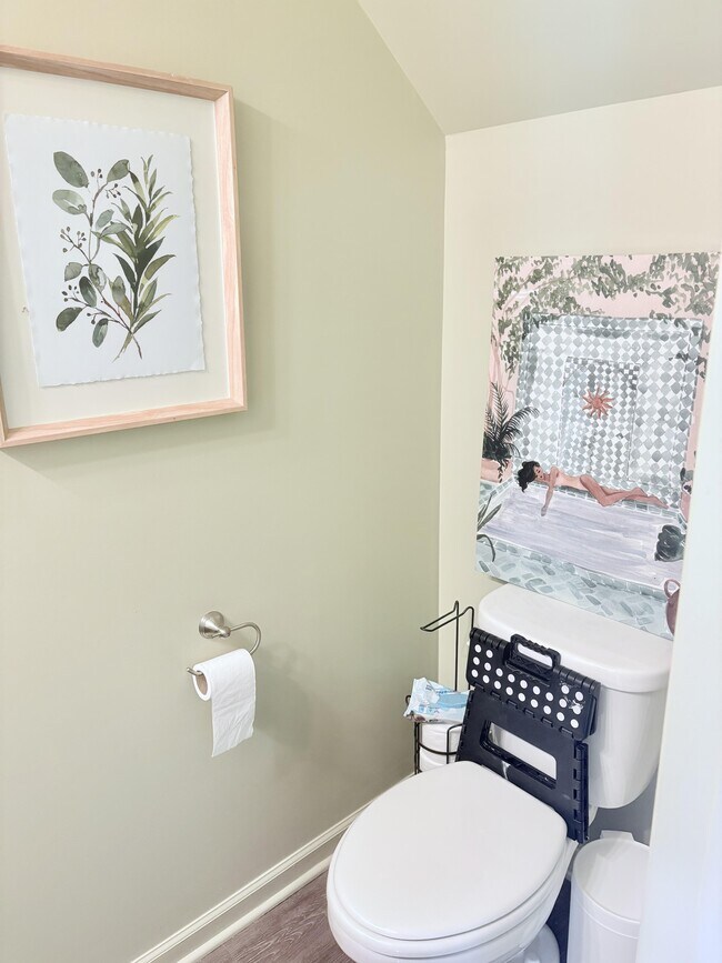 Building Photo - 456 Sullivan Loop Rd