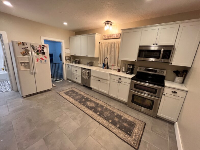 Building Photo - 21601 Co Rd 74