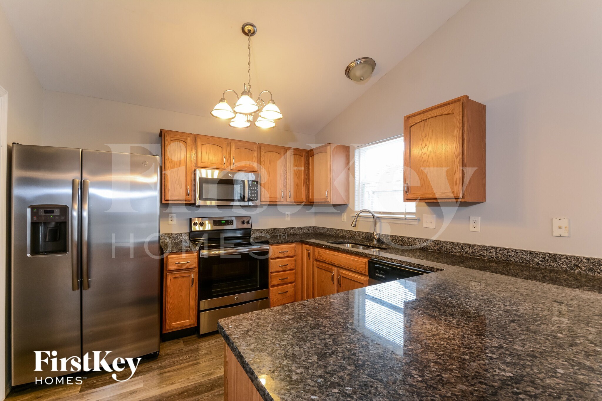 Building Photo - 14 Rivermeadows Dr