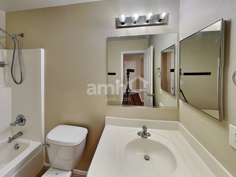 Building Photo - 11817 W Via Montoya Dr