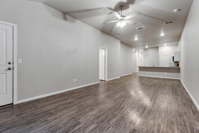 Building Photo - 2120 N Avenue J