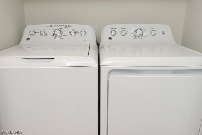 Building Photo - 4651 Gulf Shore Blvd N