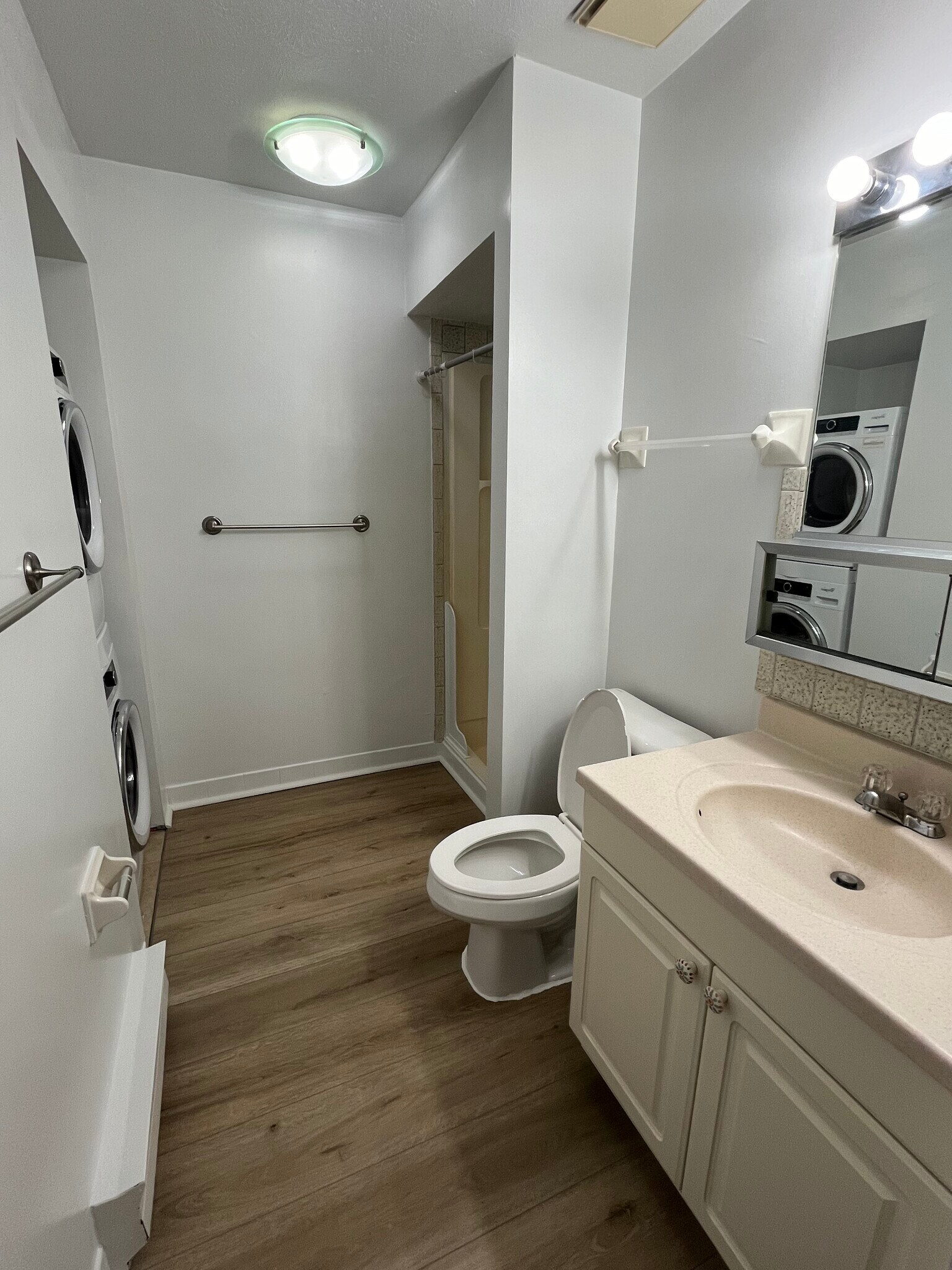 Building Photo - 1018 Arrowhead Dr