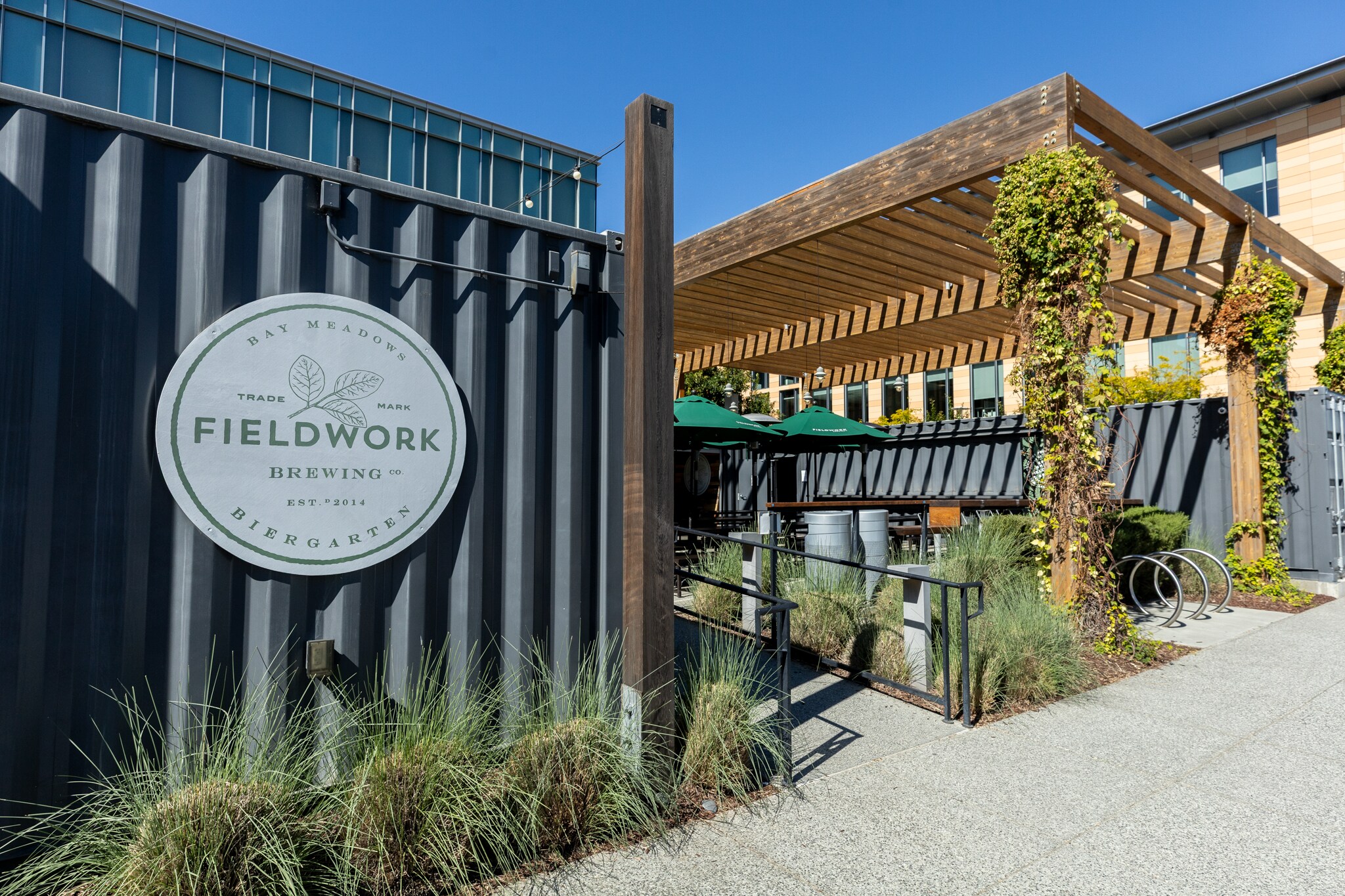 Building Photo - 2103 S Delaware St