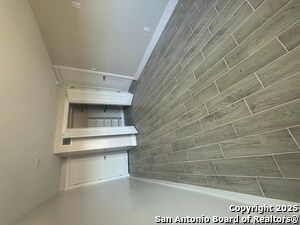 Building Photo - 1629 W Wildwood Dr