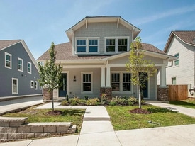 Building Photo - 552 Acklen Park Dr