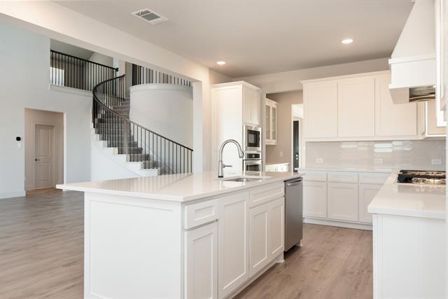 Building Photo - 3743 Milwaukee Ave