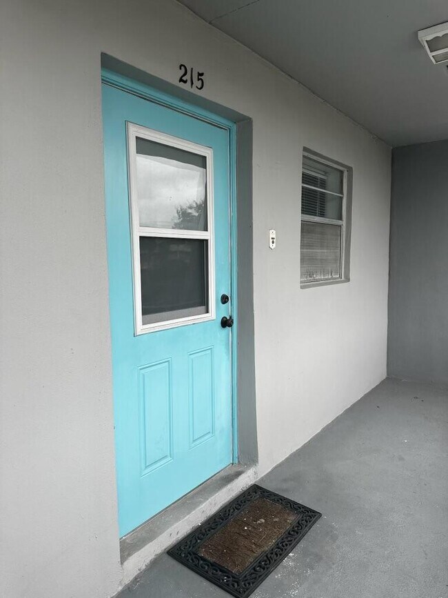 Building Photo - 2600 Fiore Way