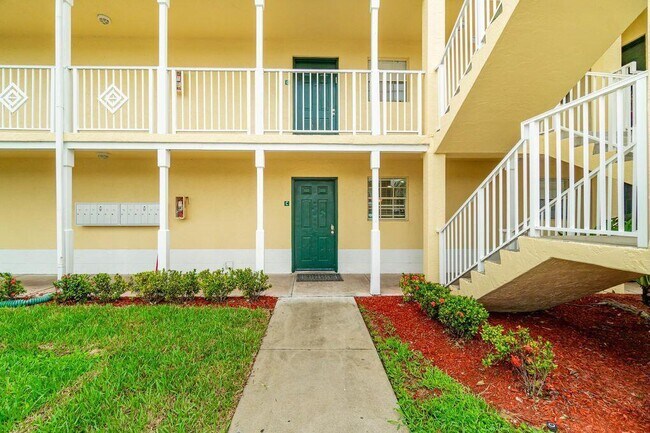 Building Photo - 6324 La Costa Dr