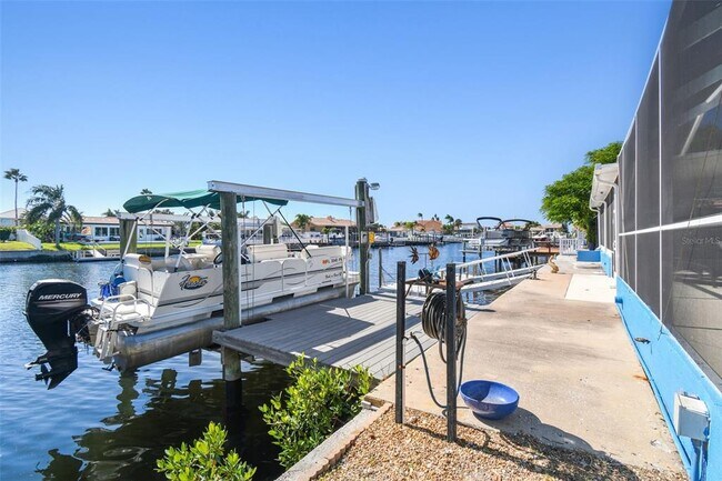 Building Photo - 5050 Porpoise Pl