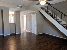 Building Photo - 4608 W Maryland Ave