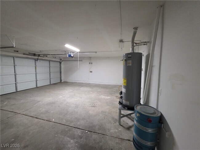 Building Photo - 3214 Anacapa Way