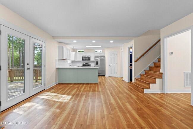 Building Photo - 210 Egret Point Dr