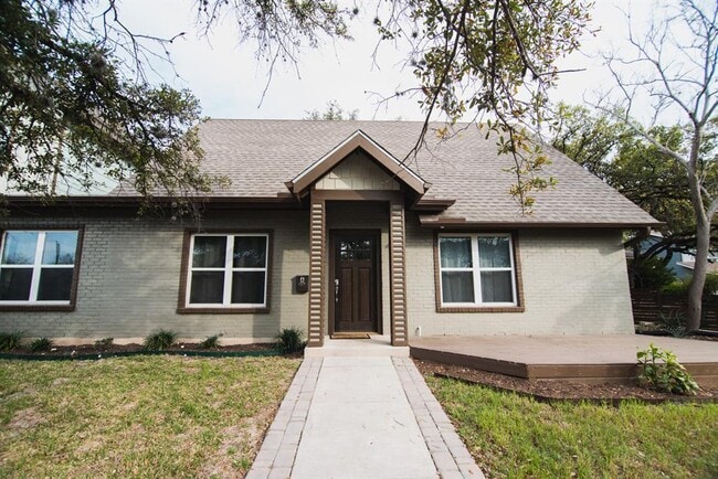 Building Photo - 2901 Gem Cir