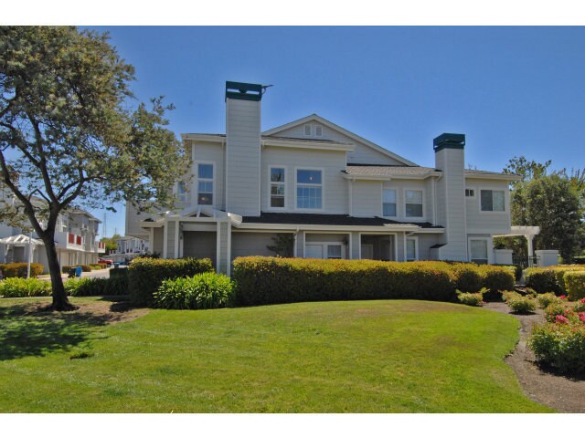 Side Entrance has Green Space - 597 Shoal Cir