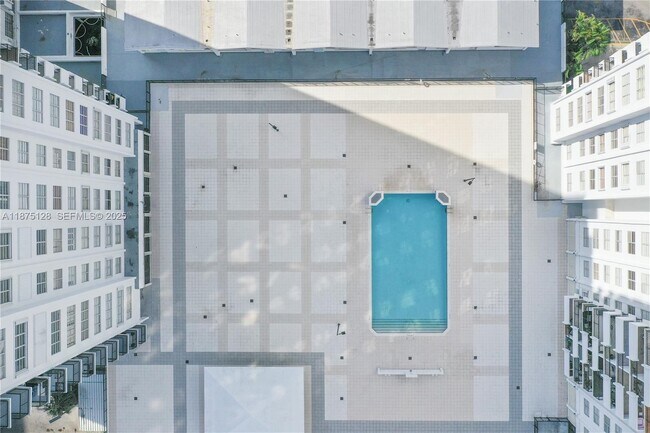 Building Photo - 2780 NE 183rd St