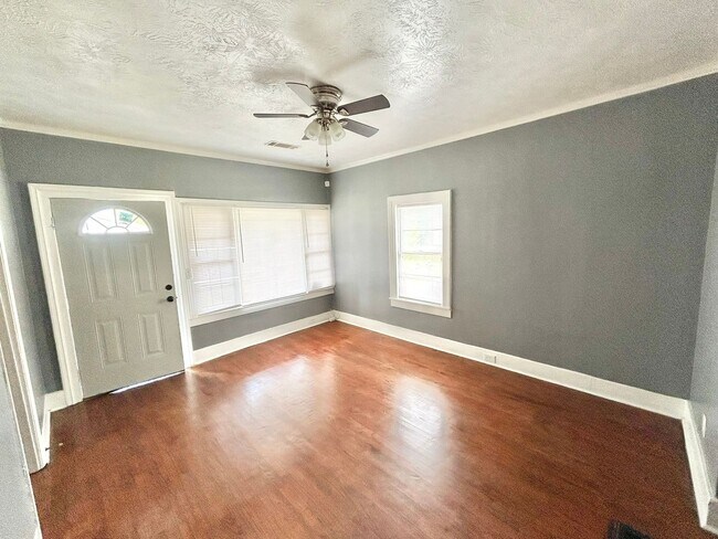 Building Photo - Charming 2-Bedroom Home Near Downtown Augusta