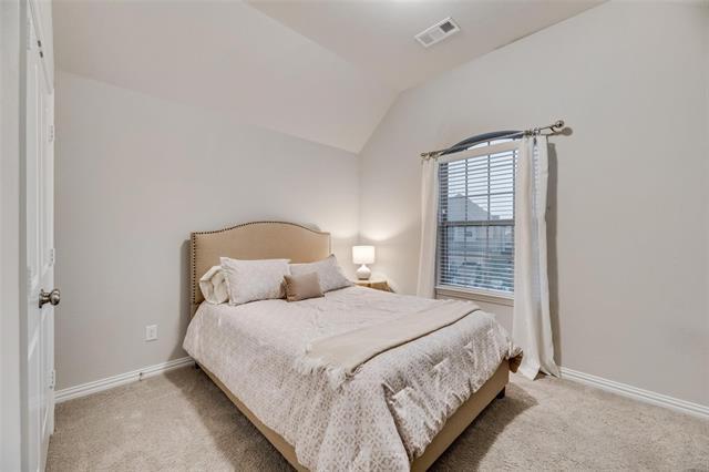Building Photo - 16025 Plum Ct