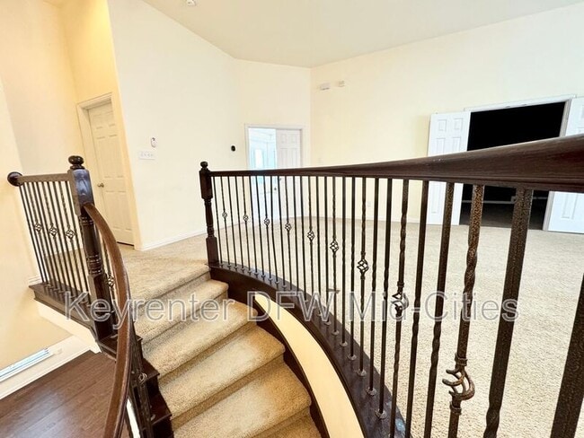 Building Photo - 8608 Newcastle Bend