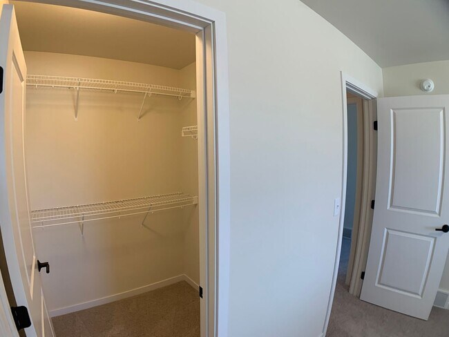 Building Photo - 1360 Goldenwood Dr