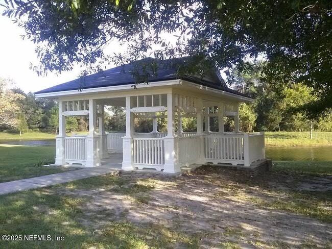 Building Photo - 403 Oasis Ln