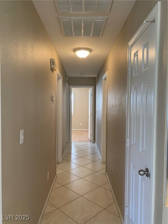 Building Photo - 5021 Glenarden Dr
