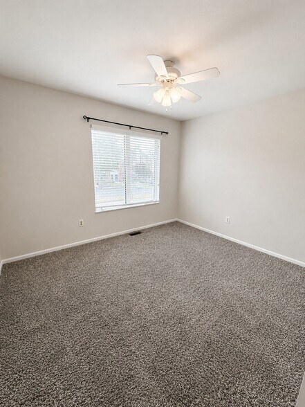 Building Photo - 250 Juanita Ct