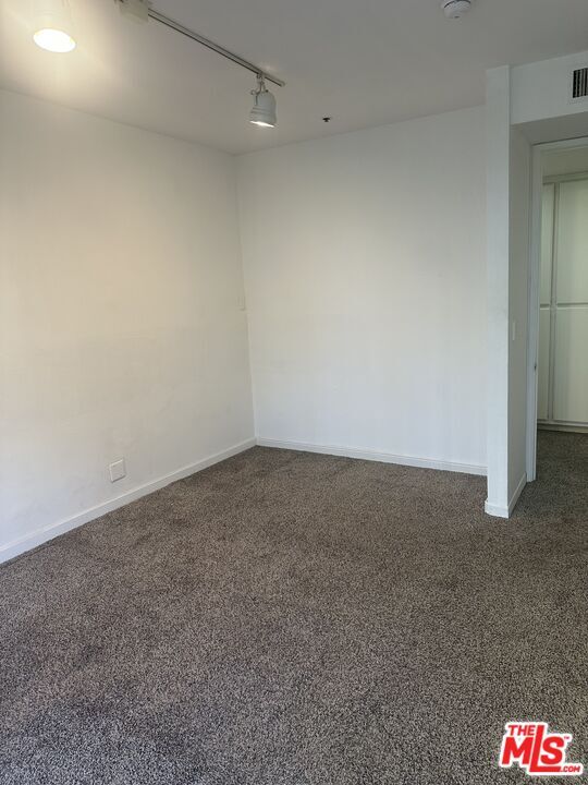 Building Photo - 2122 Century Park Ln