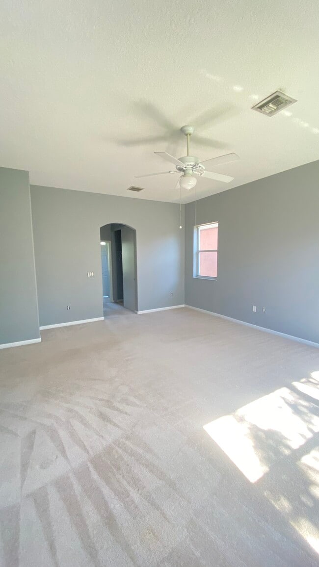 Building Photo - 9814 Shepard Pl