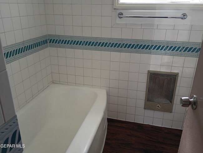 Building Photo - 4704 Clifton Ave